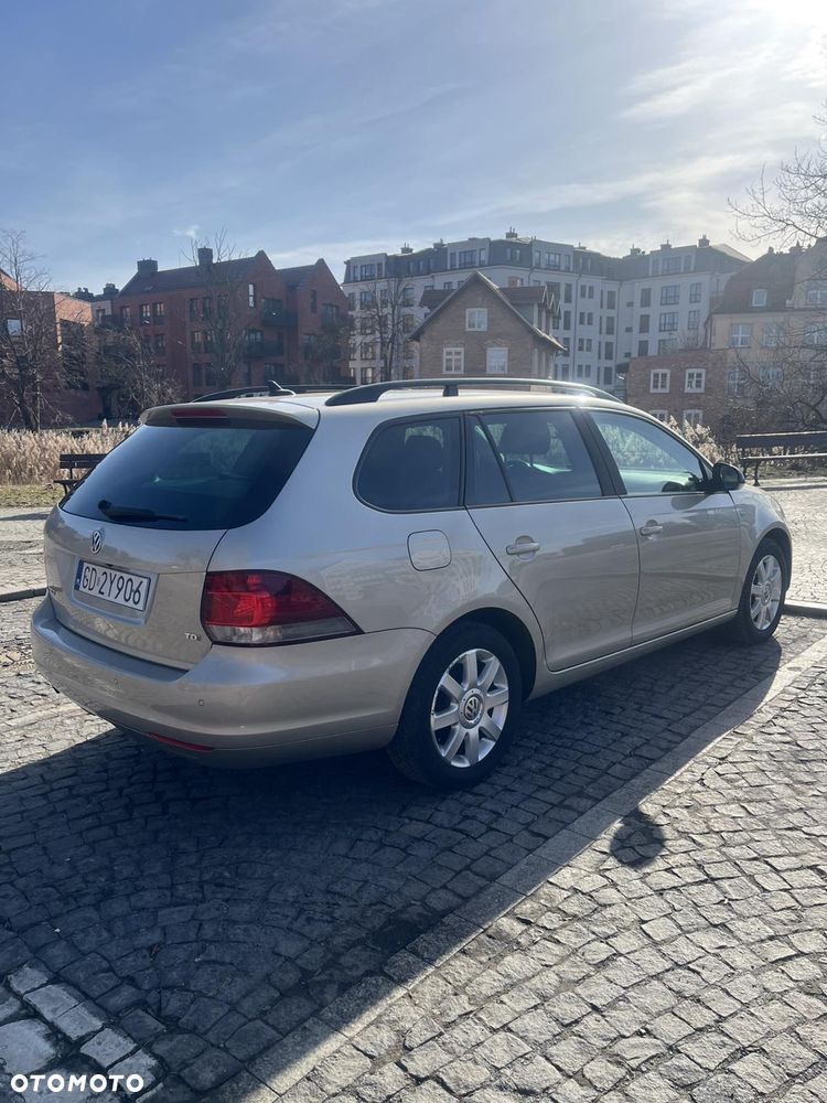 Volkswagen Golf 1.6 TDI DPF BlueMotion Technology MATCH - 3