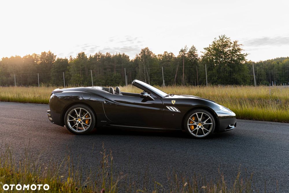 Ferrari California F1 DCT - 39