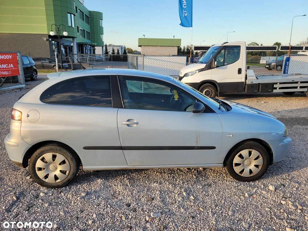Seat Ibiza 2003 photo 5