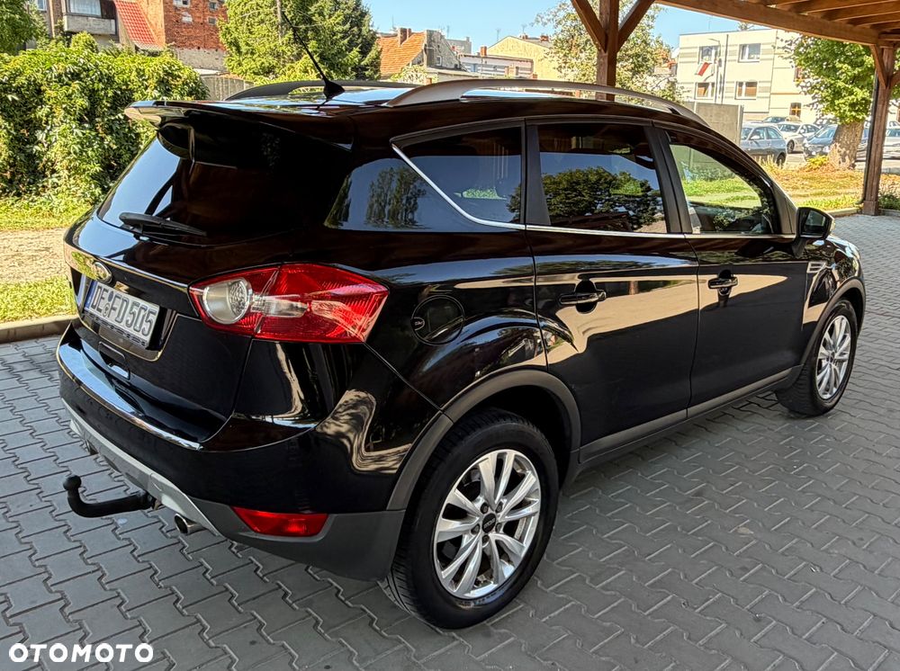 Ford Kuga 2.0 TDCi 4x4 Titanium - 4