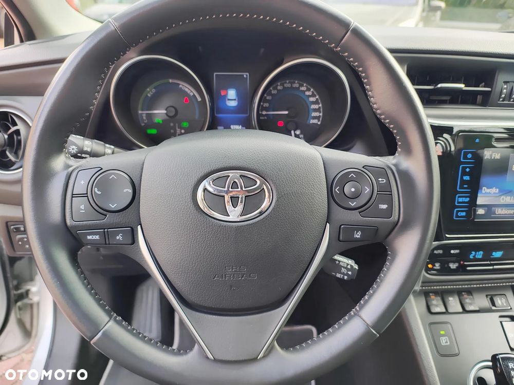 Toyota Auris Hybrid 135 Premium - 11