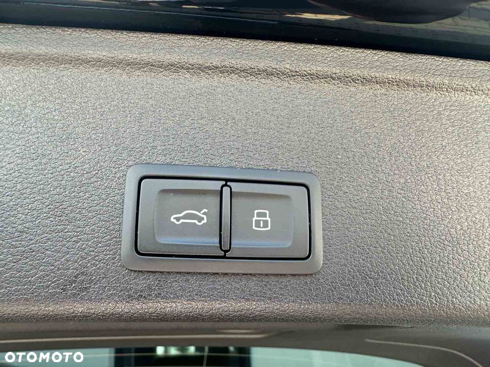 Audi A4 Allroad - 36