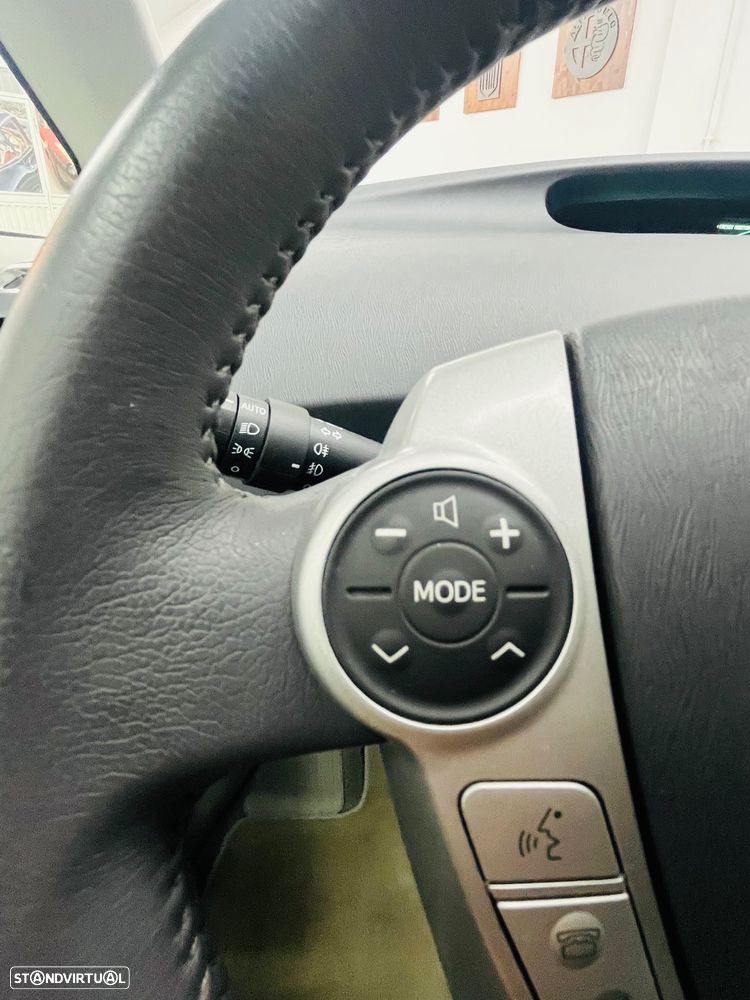 Toyota Prius 1.8 Premium+Pele+GPS - 27