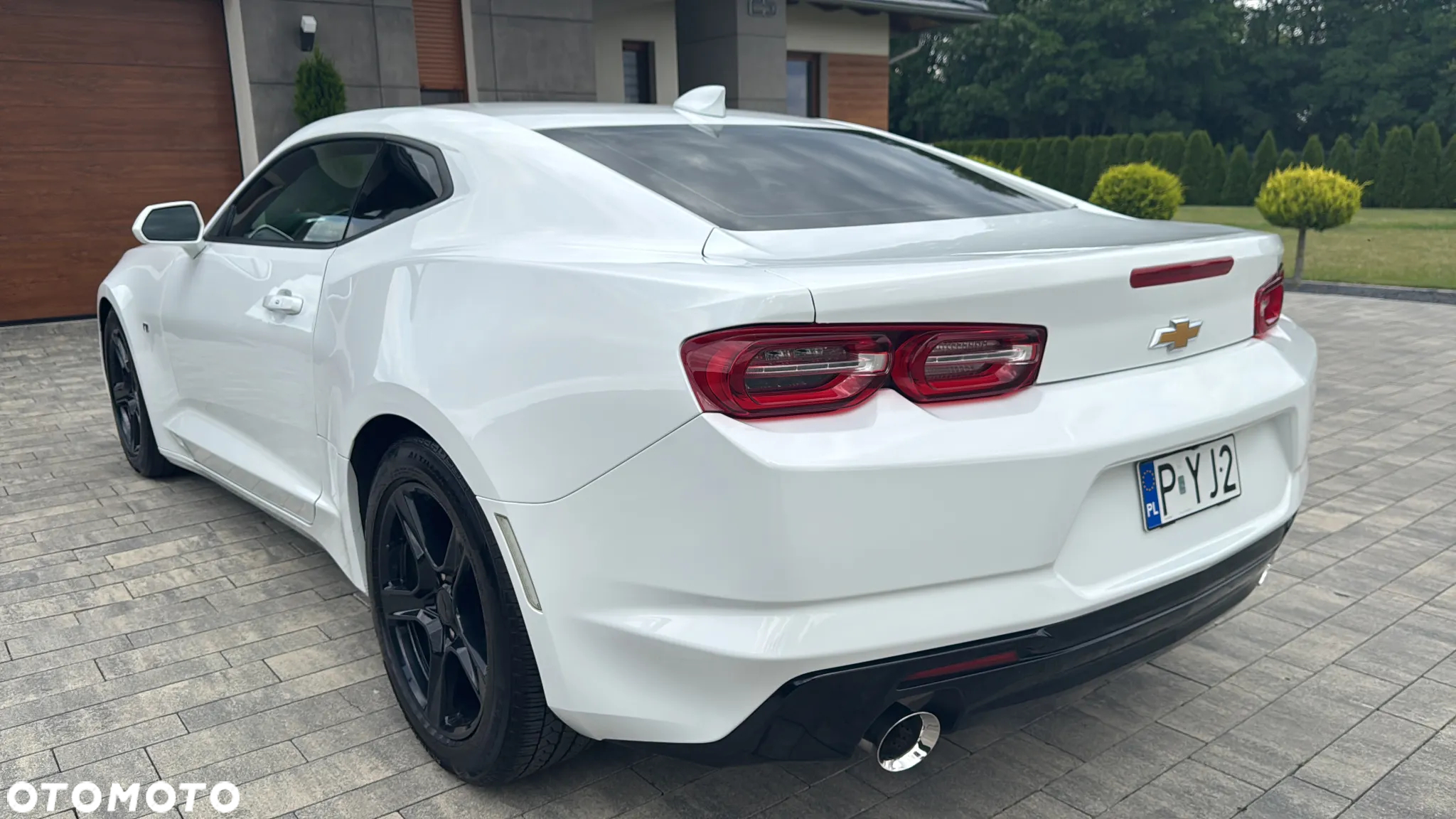 Chevrolet Camaro - 3