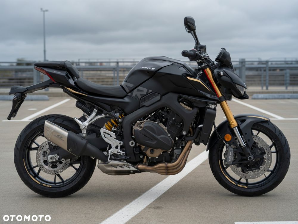 QJMOTOR SRK 800RR - 4