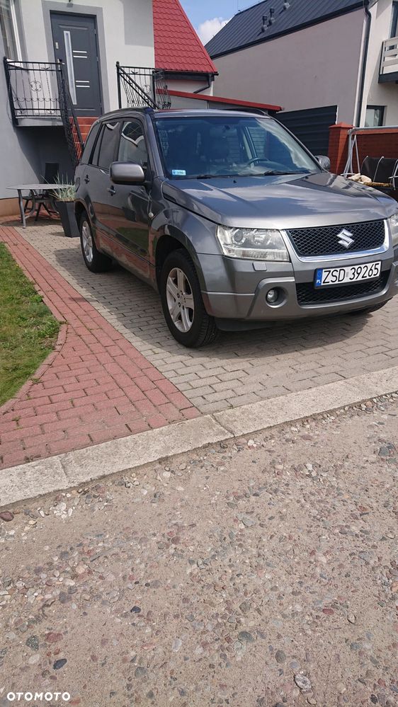 Suzuki Grand Vitara 2.0 Club - 3