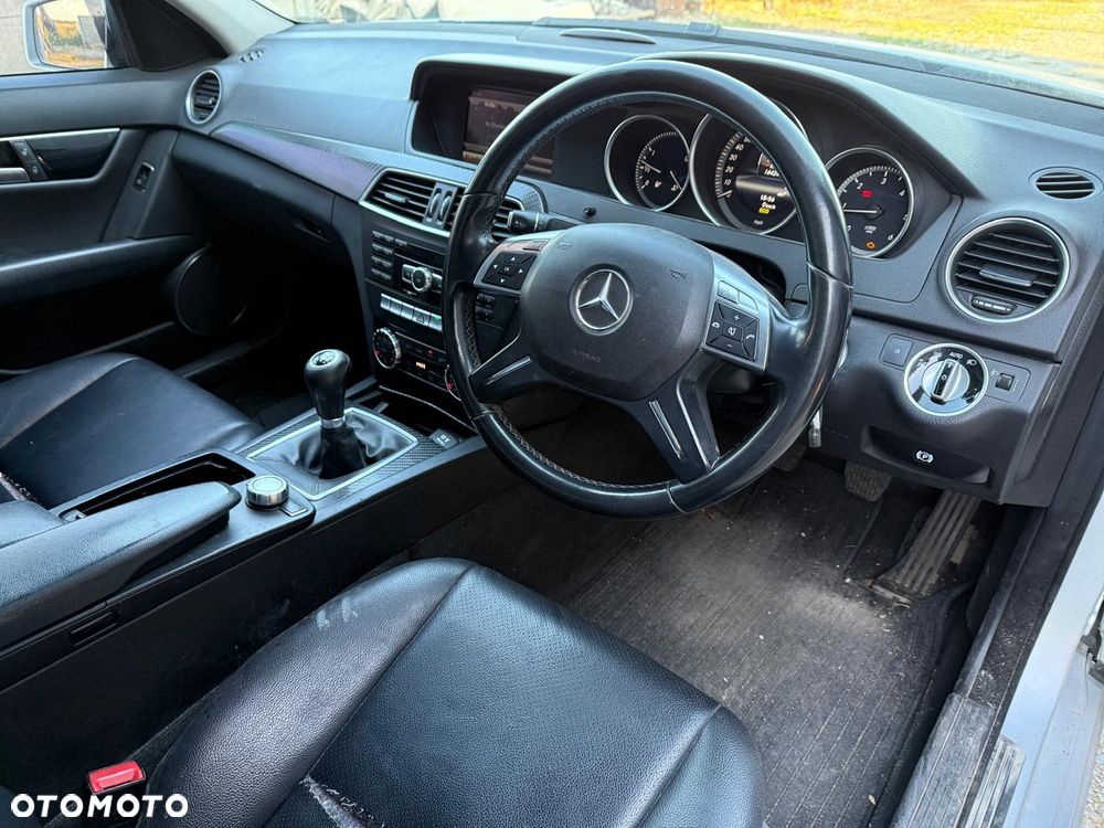 Mercedes-Benz Klasa C 220 CDI DPF (BlueEFFICIENCY) 7G-TRONIC - 10