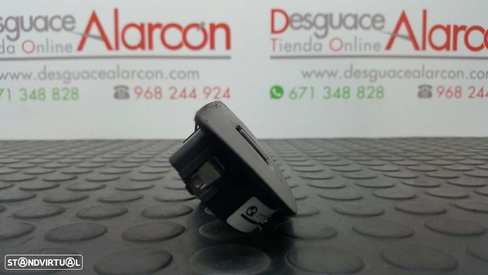 COMANDO DO ELEVADOR FRENTE DIREITO BMW SERIE 1 BERLINA (E81/E87) 120D - 10