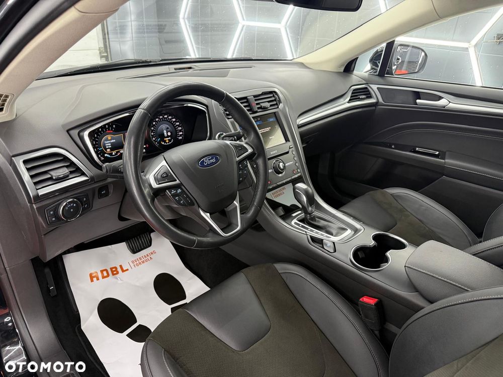Ford Mondeo 2.0 TDCi Titanium 4WD PowerShift - 25