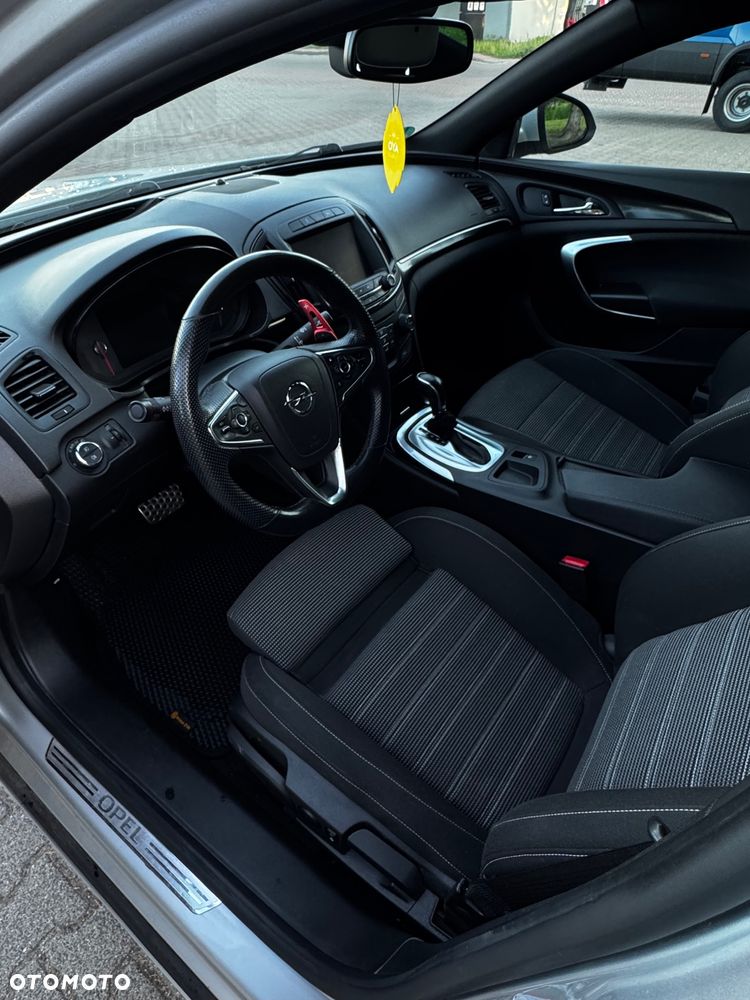 Opel Insignia - 10