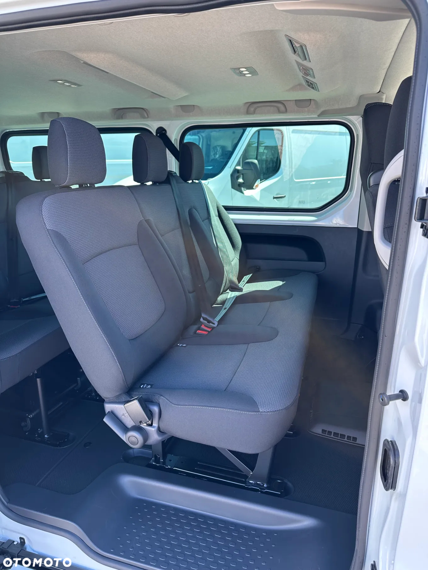 Renault Trafic - 13