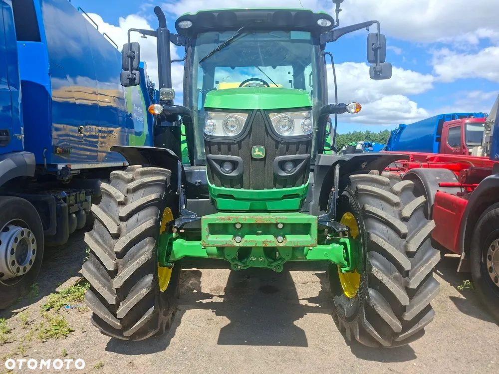 John Deere 6120R - 7