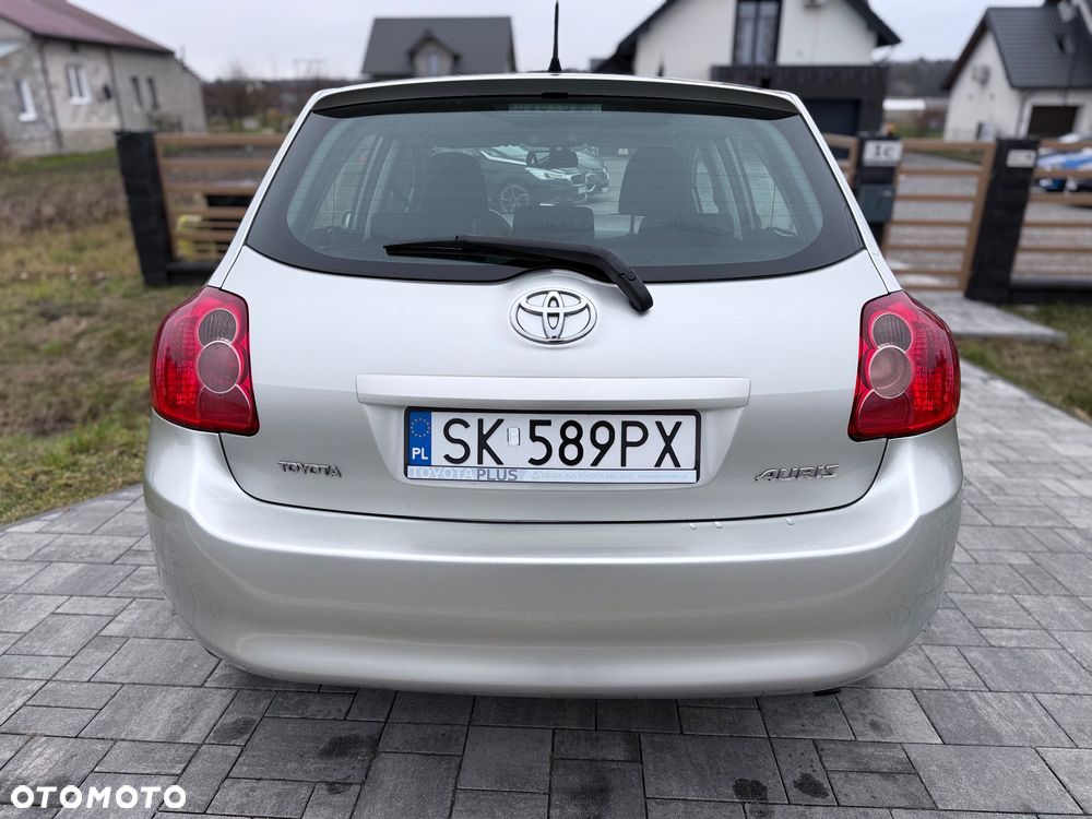 Toyota Auris 1.6 VVT-i Multimode Executive - 27