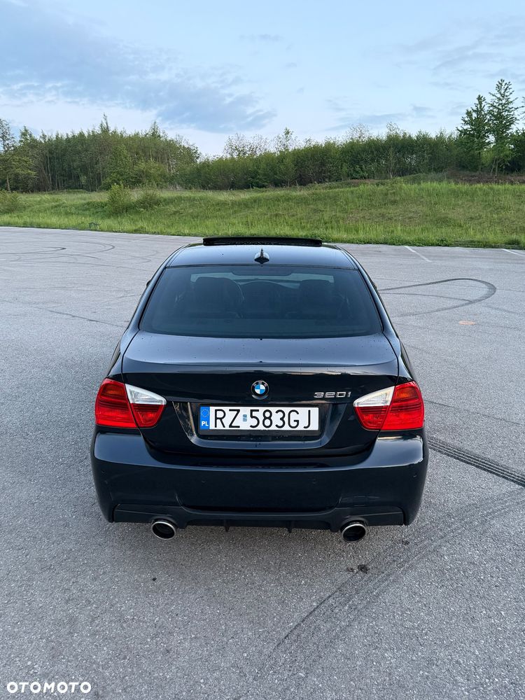 BMW Seria 3 320i Edition Sport - 23