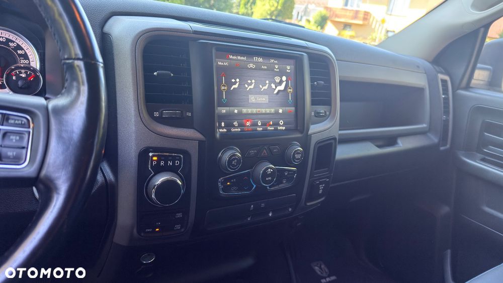 Dodge RAM - 24