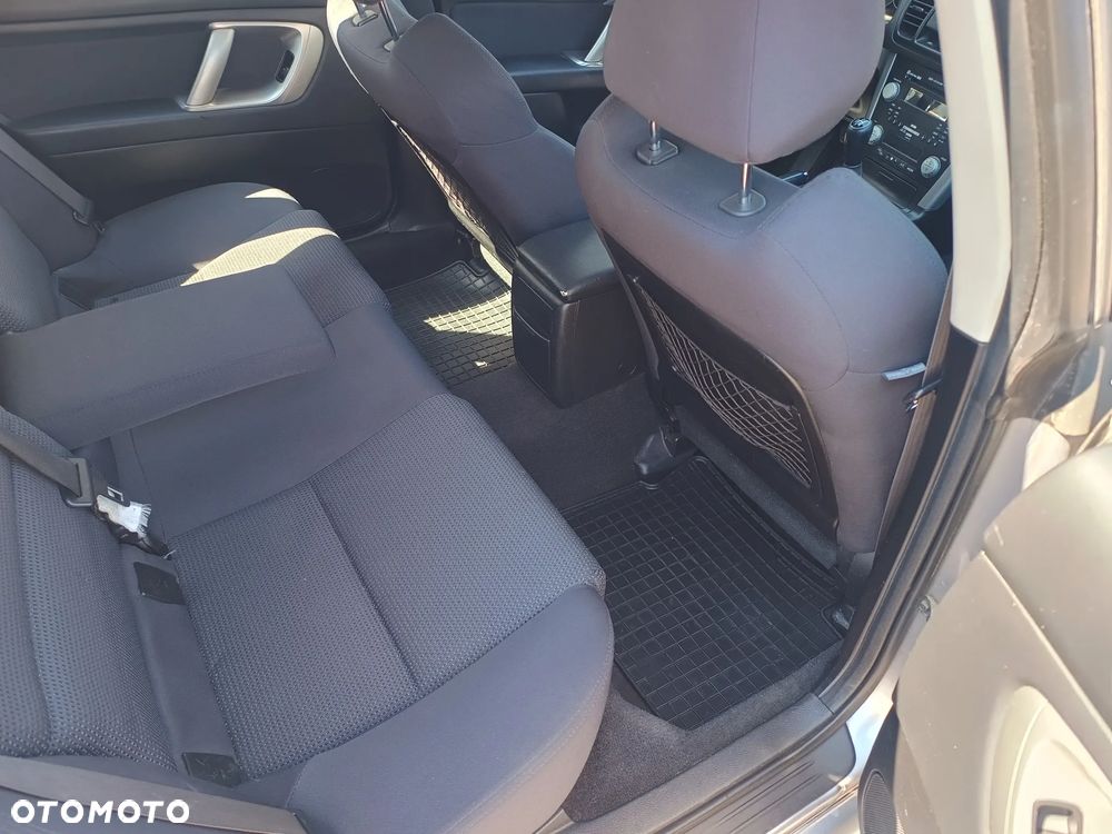 Subaru Legacy - 17