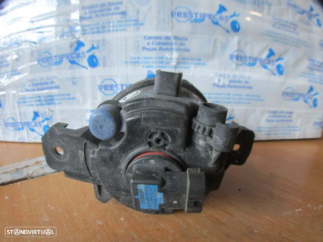 Farol Nevoeiro 261508992A NISSAN JUKE 1 FASE 2 2015 1.2I 115CV 5P BRANCO FD VALEO - 2