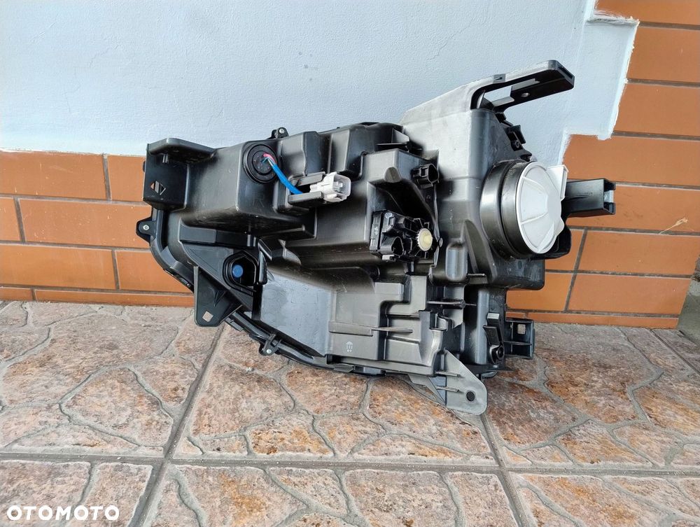 lampa prawa mitsubishi eclipse cross lift 2021-^ - 8