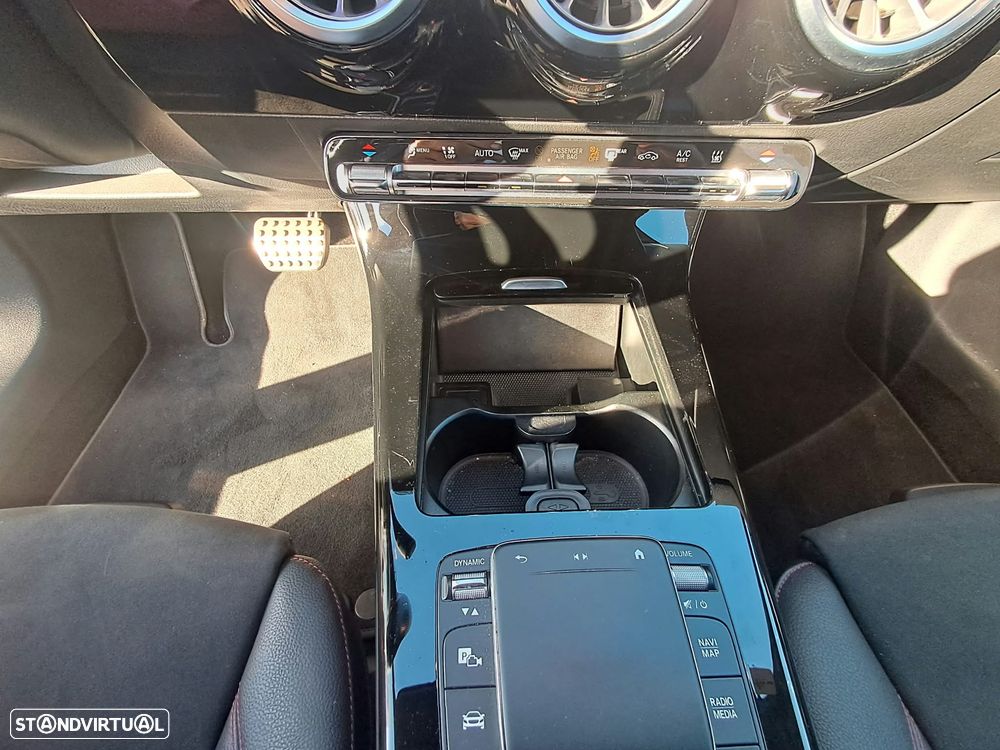 Mercedes-Benz A 250 - 21