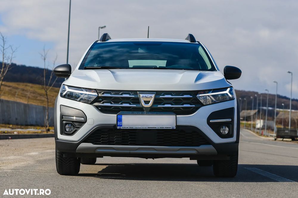 Dacia Sandero TCe 90 Essential - 2