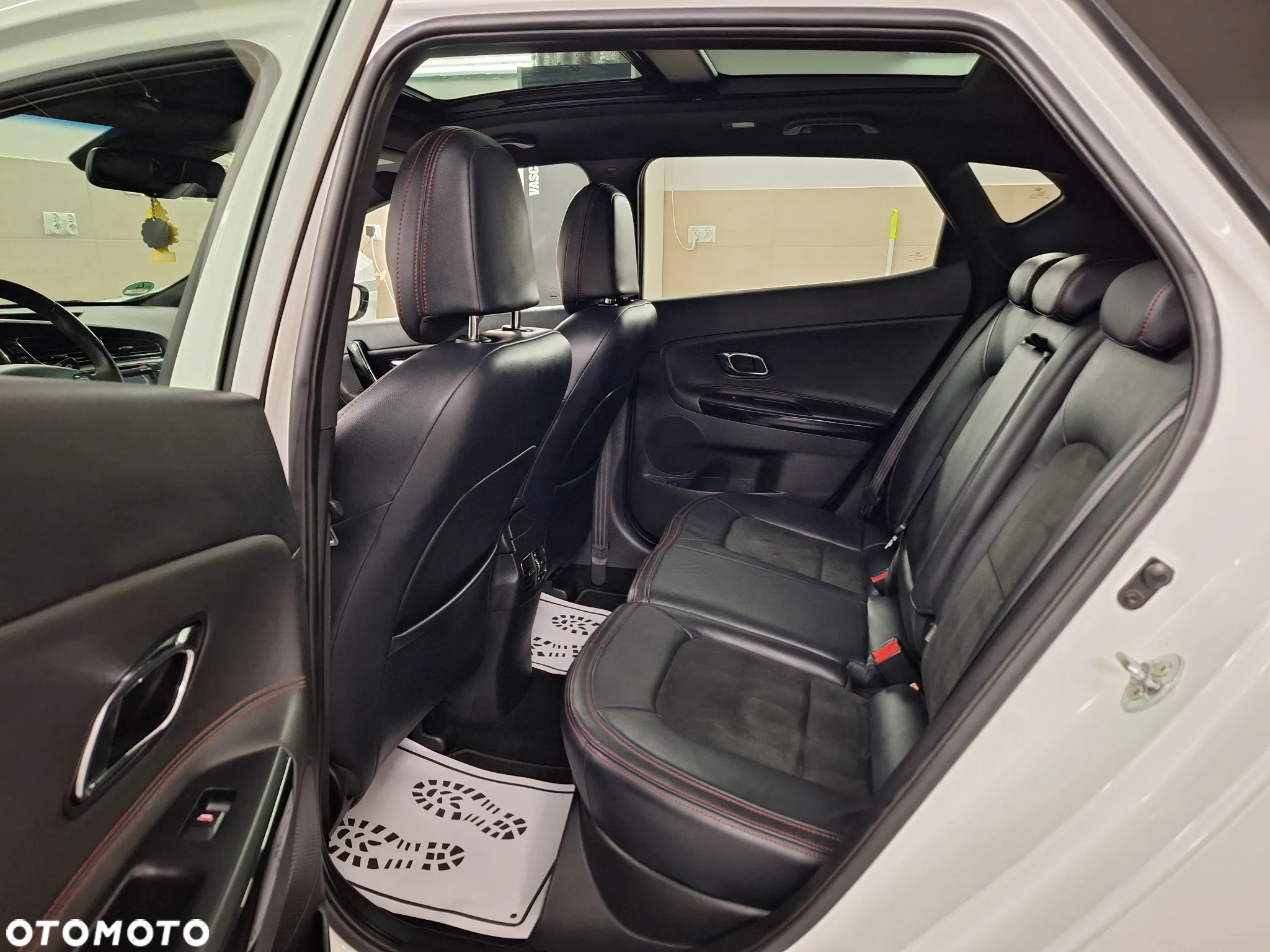 Kia Ceed 1.6 T-GDI GT - 19