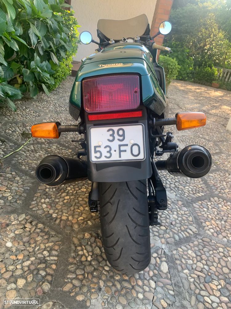 Triumph Daytona 1200 - 13