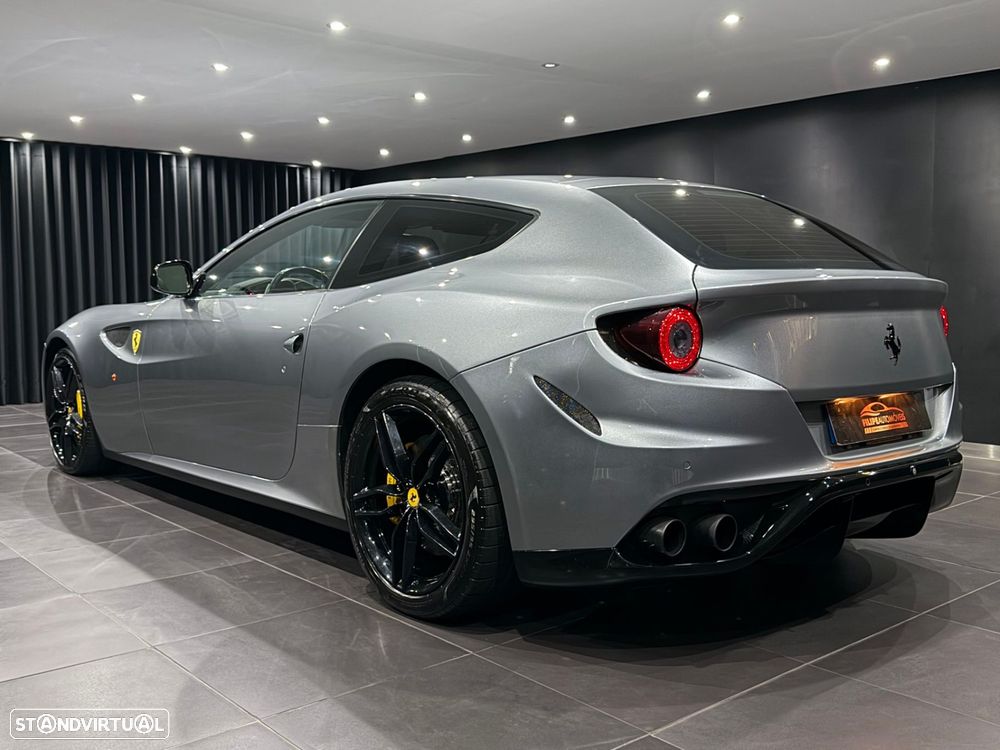 Ferrari FF - 5