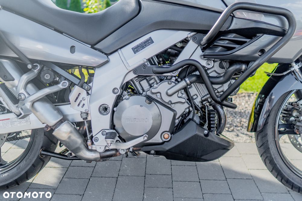 Suzuki V-STROM - 17