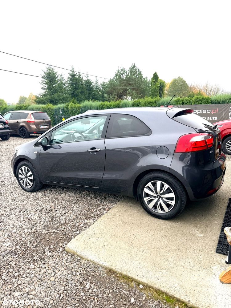 Kia Rio 2014 photo 4