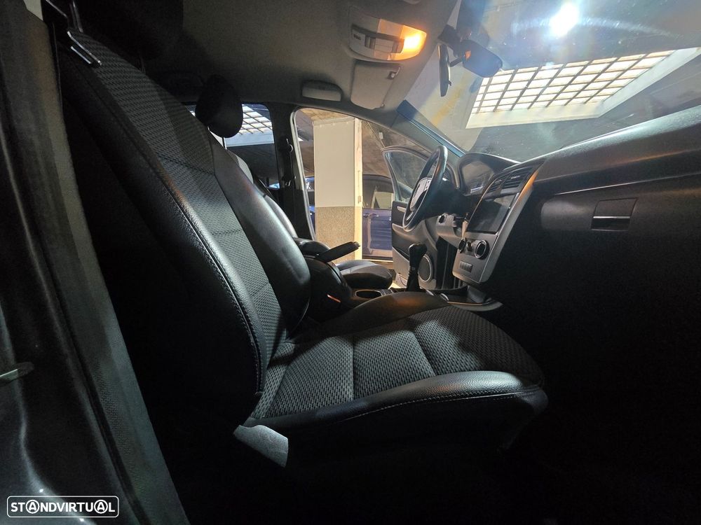 Mercedes-Benz B 180 CDi - 10