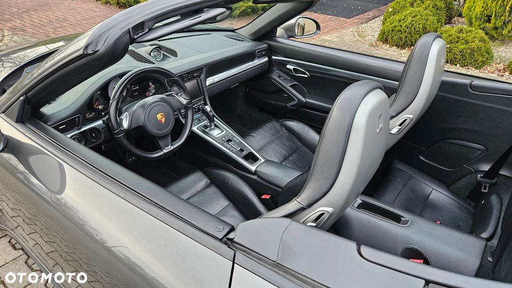 Porsche 911 Carrera 4S PDK - 8