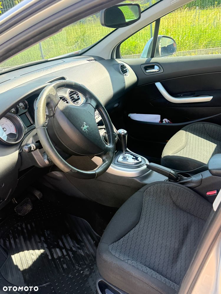 Peugeot 308 - 11