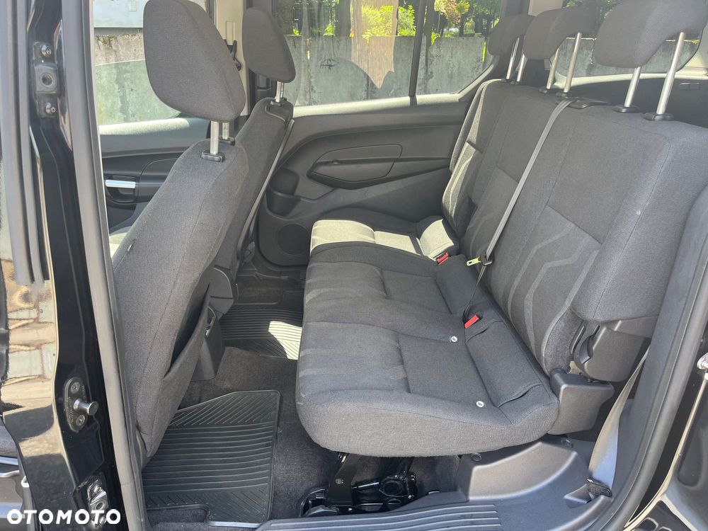 Ford Tourneo Connect Grand - 18