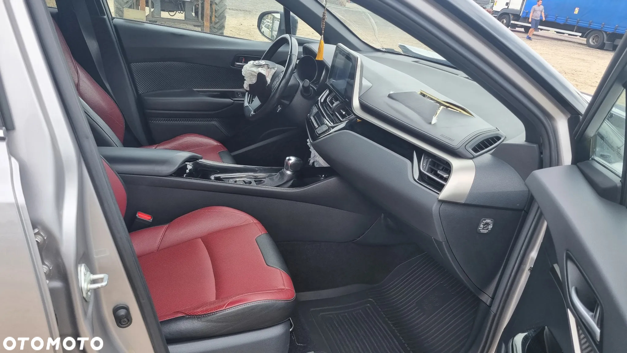 Toyota C-HR 1.8 Hybrid Comfort - 14