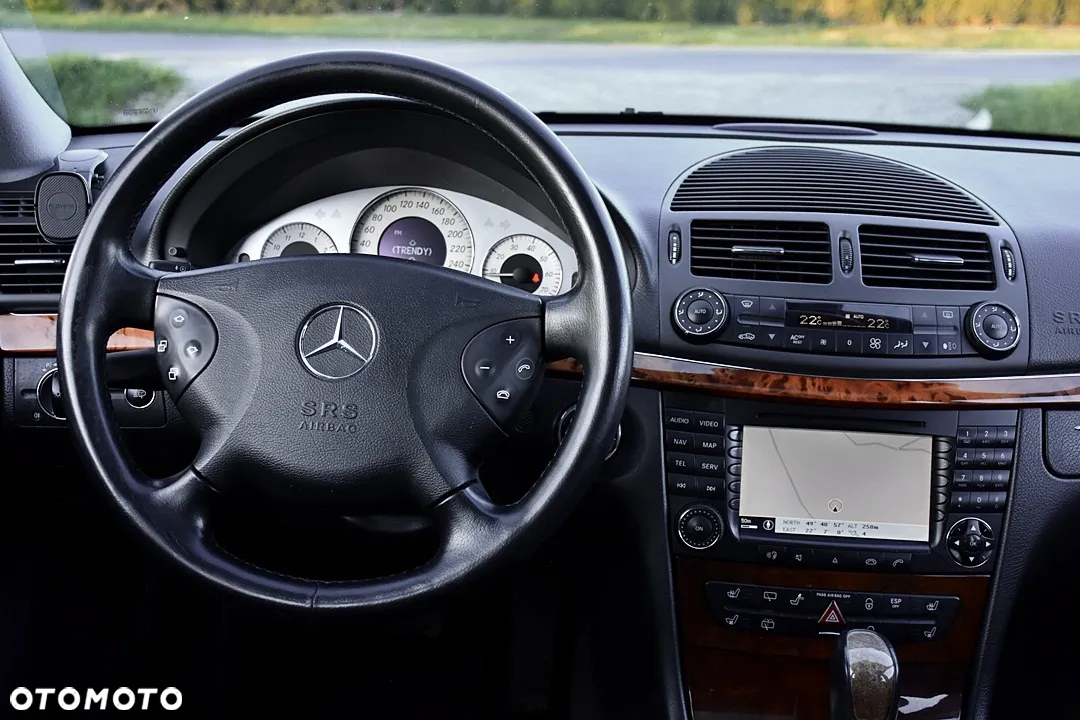Mercedes-Benz Klasa E 320 4-Matic T Avantgarde - 18