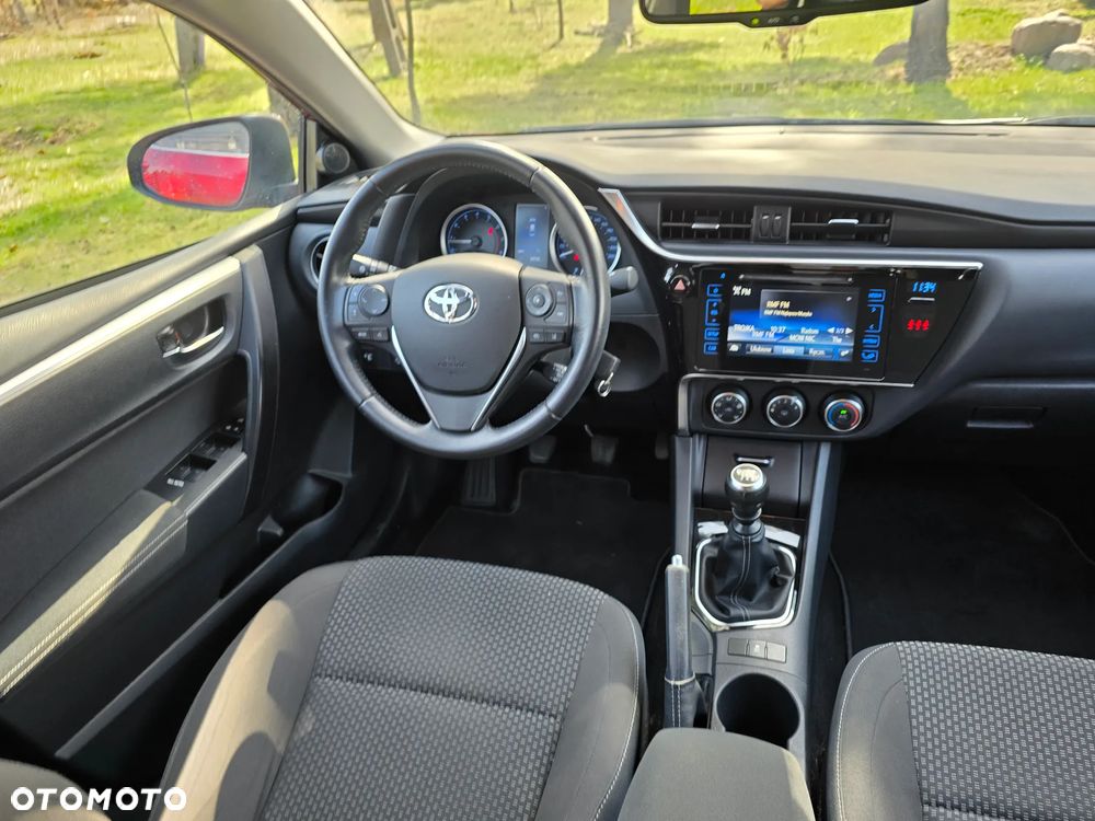 Toyota Corolla 1.6 Premium - 27
