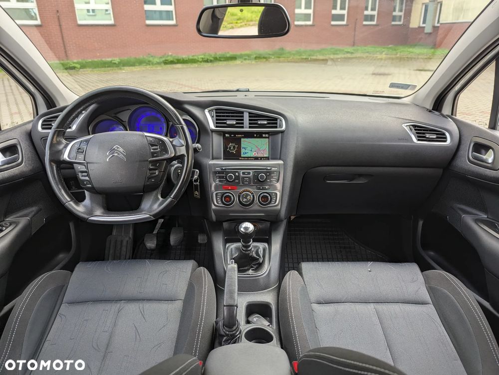 Citroen C4 2012 photo 5