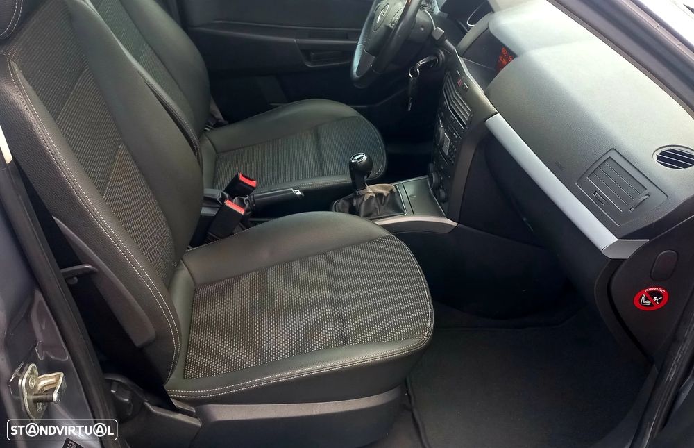 Opel Astra Caravan 1.7 CDTi Cosmo M6 - 15