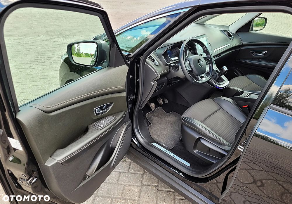 Renault Scenic ENERGY TCe 130 INTENS - 18