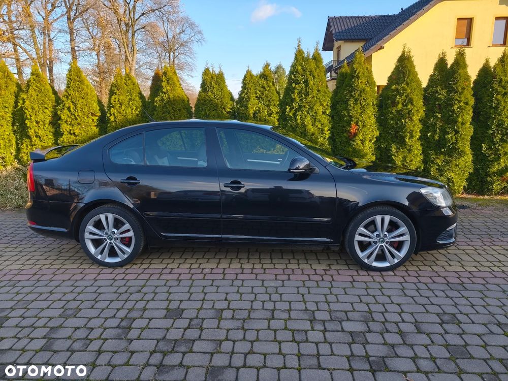 Skoda Octavia 2.0 TDI CR DPF RS - 6