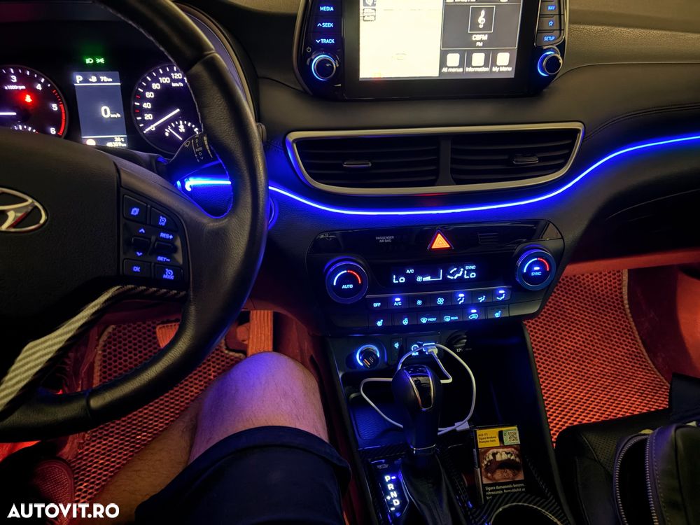 Hyundai Tucson 2.0 CRDI 4WD 8AT Luxury - 23