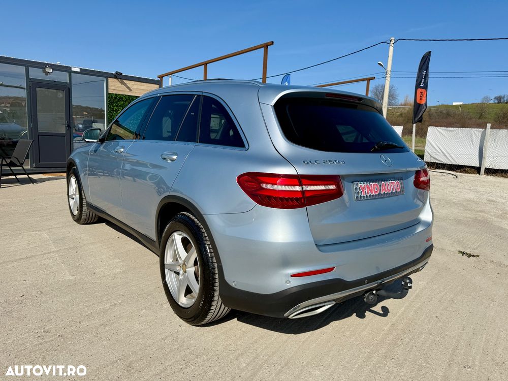 Mercedes-Benz GLC 250 d 4MATIC 9G-TRONIC AMG Line - 3