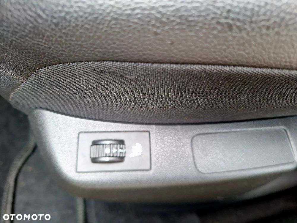 Citroën DS4 1.6 e-HDi SoChic MCP - 27