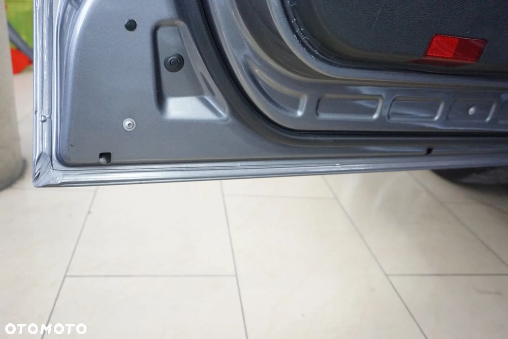 Mercedes-Benz Klasa B 200 CDI DPF Autotronic SPORT EDITION - 30