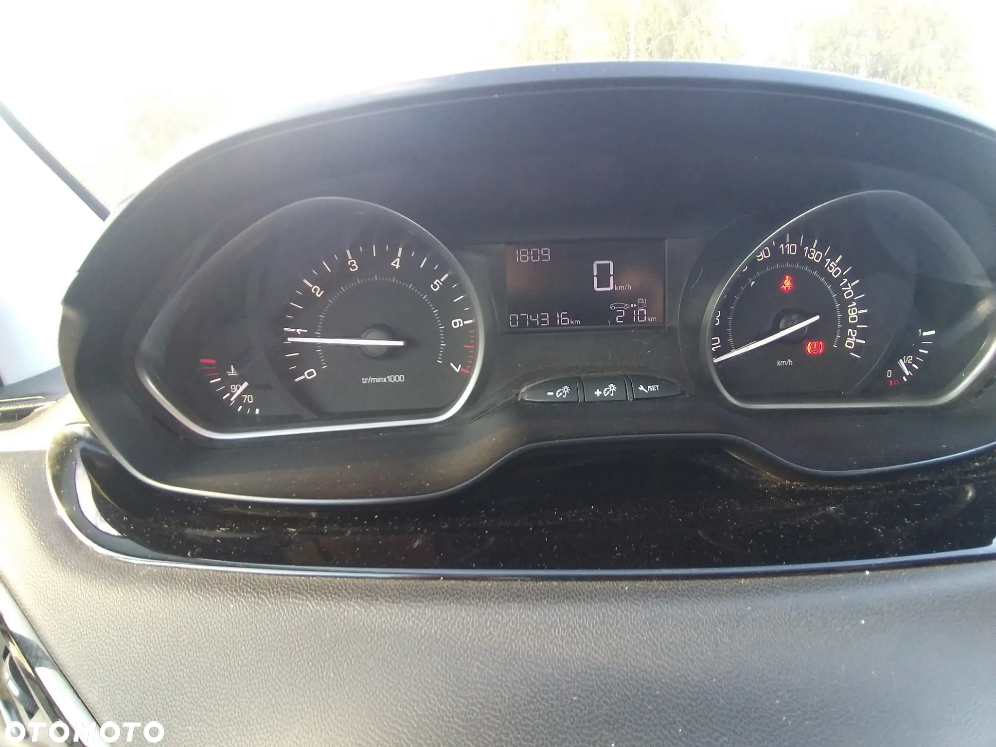 Peugeot 208 PureTech 68 Like - 8