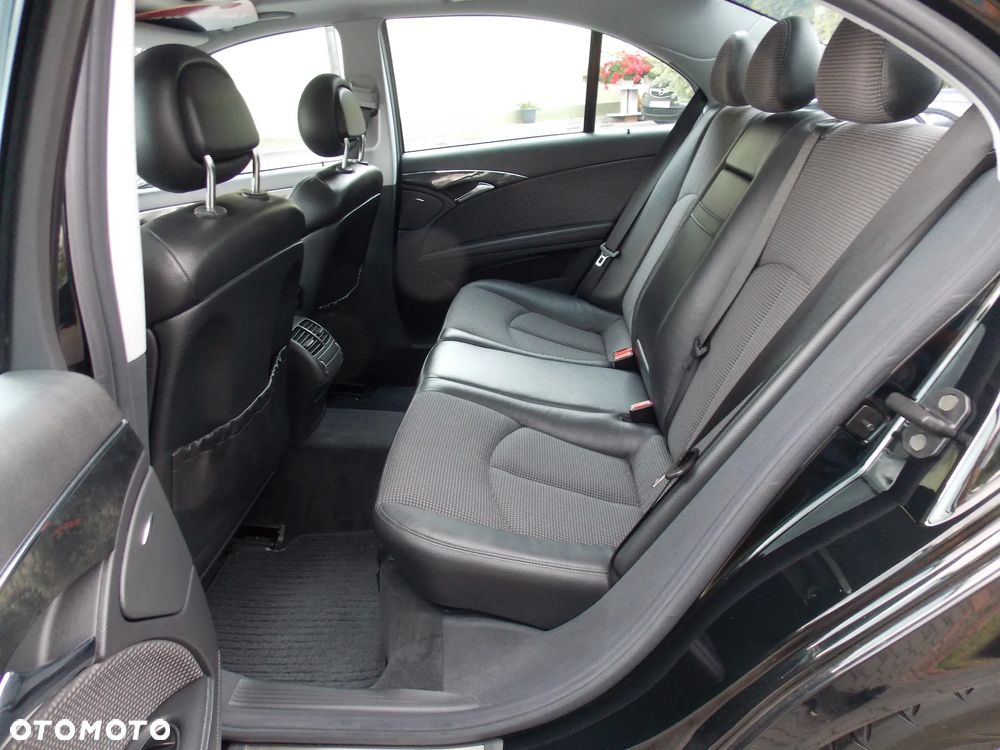 Mercedes-Benz Klasa E 200 Kompressor Elegance - 23