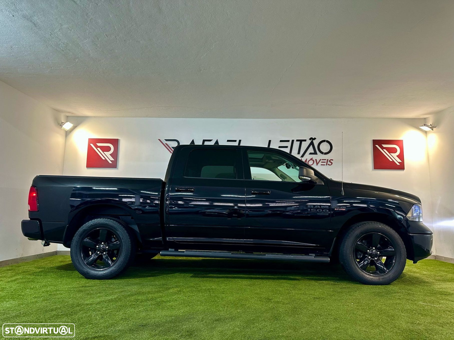 Dodge RAM 1500 5.7 V8 - 7