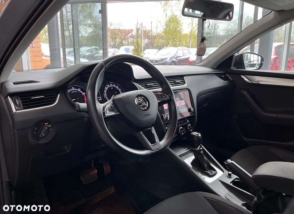 Skoda Octavia 1.5 TSI ACT Style DSG - 9