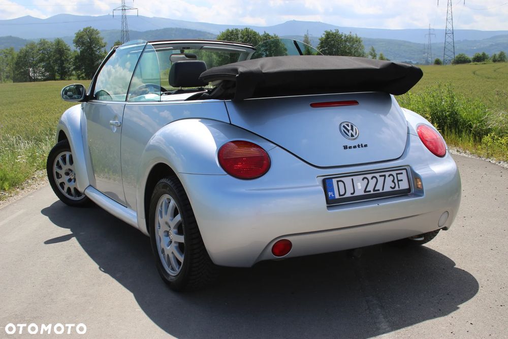 Volkswagen New Beetle - 5