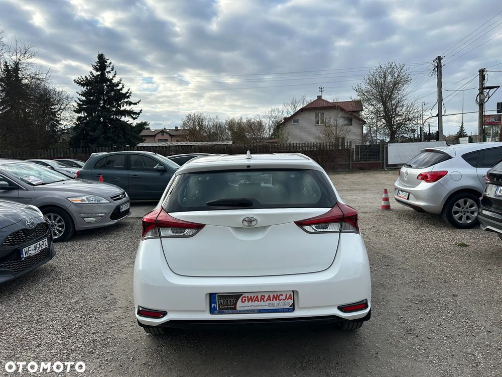 Toyota Auris - 9